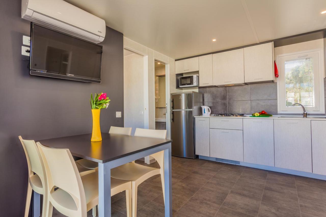 Mobile Homes Lussmarin Mali Losinj Exterior photo